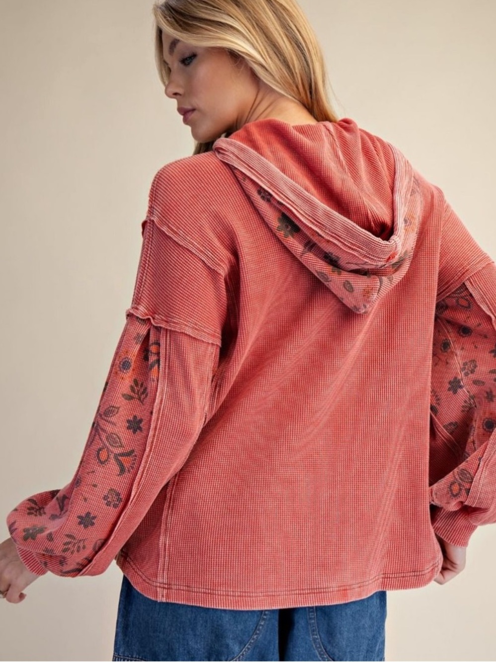 easel Coral Patchwork Star Hoodie - Picture 3 of 4
